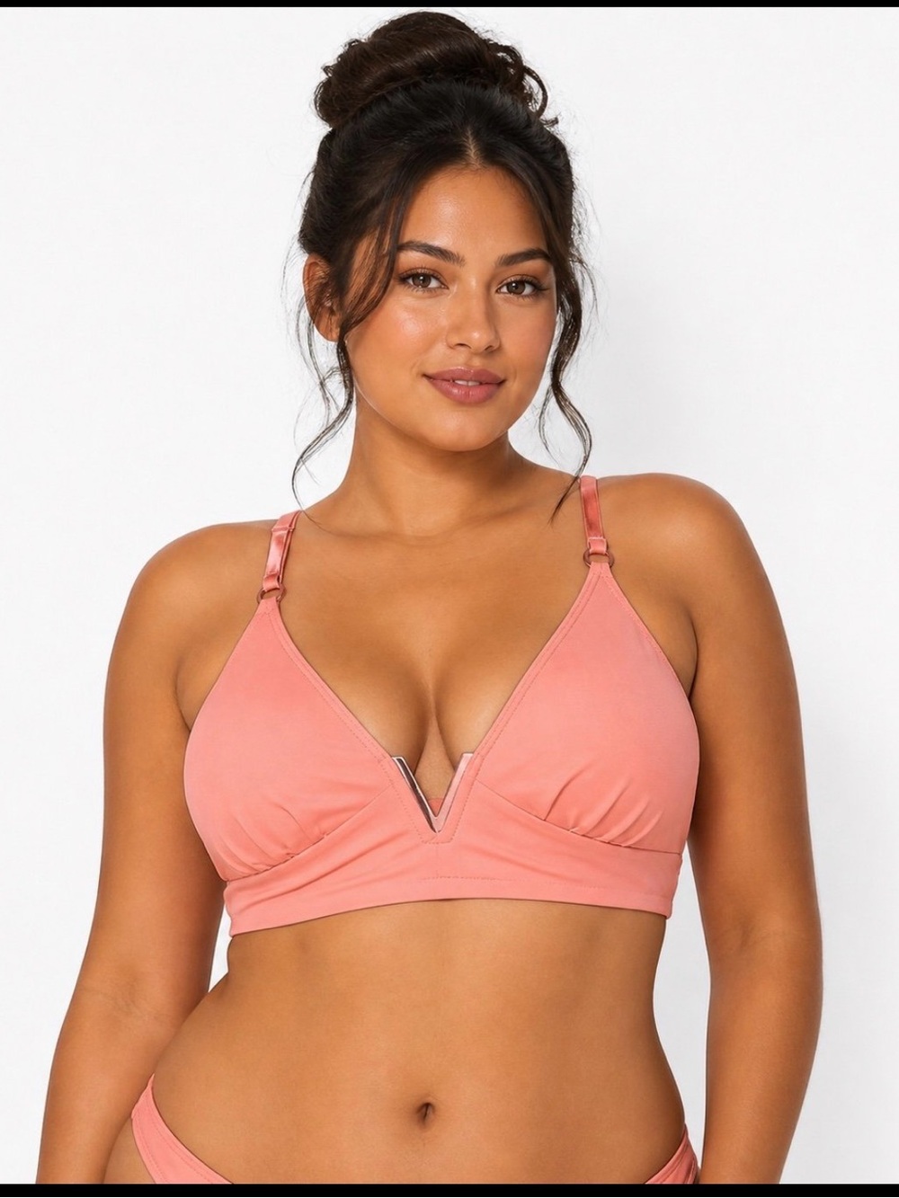 Victoria’s Secret Very Sexy Illusions Soft V Hardware Plunge Bralette L Coral